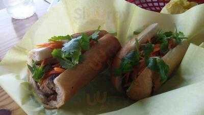 La Baquette French Bakery