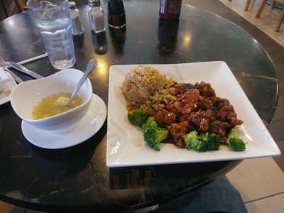 Hunan Village Restaurant