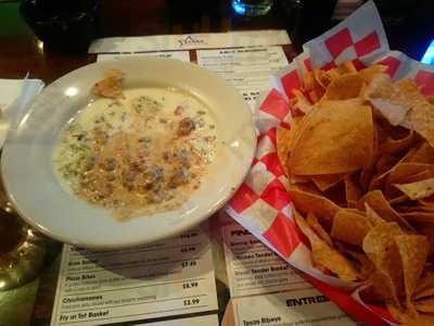 Coaches Sports Bar & Grill