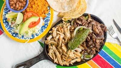 Tacos La Carreta Asaderos