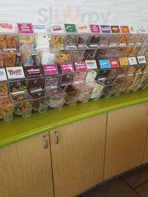 Menchie's Gulfgate Frozen Yogurt