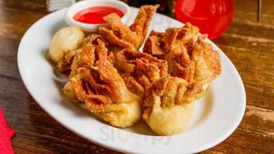 Golden Hunan Restaurant