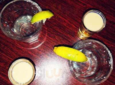 Legends Sports Bar & Lounge