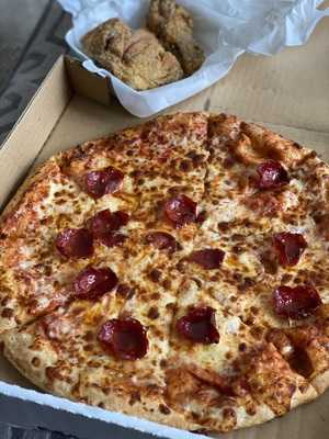 Kc's Pizza And Wings