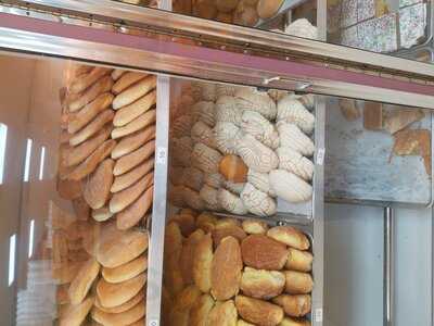 Panedria Y Pasteleria Anamoros