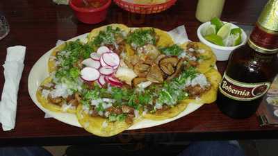 El Ferri Restaurant & Bar