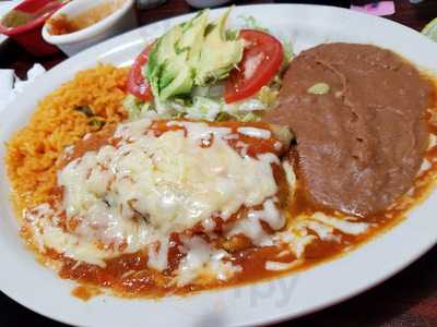 El Ferri Restaurant & Bar