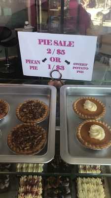 Sugar Too Cake Gallery