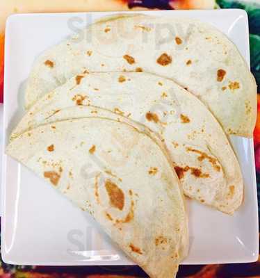 El Catrachito Restaurant