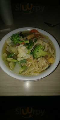 Szechwan Wok Chinese Cafe