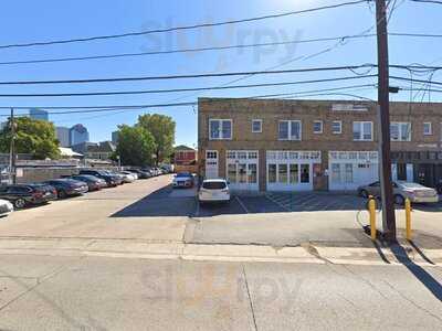 Alice's Cafe And Lounge