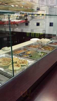 Tacos E Pupusas El Chapin