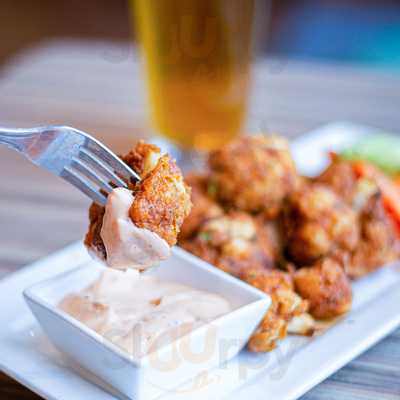 Ember & Greens Restaurant And Bar