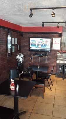 Mo Mo's Chicken & Waffle