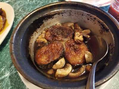 May's Ice Cream & Vegatarian Cafe