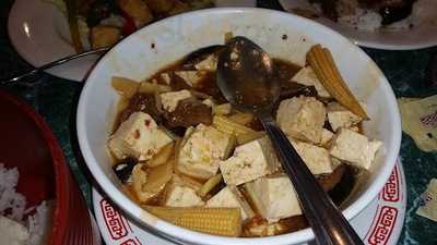 May's Ice Cream & Vegatarian Cafe