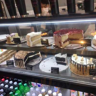 Decadent Cafe And Dessert Bar