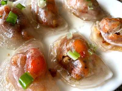 Si Me Restaurant Bar & Grill