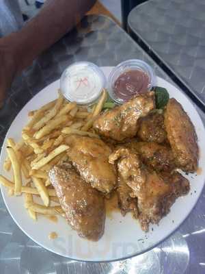 Moogles Internet Cafe