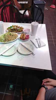 Wok D'lite Chinese Cafe