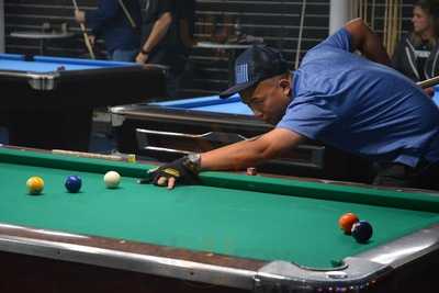 Q Ball Snooker Pool Hookah Bar