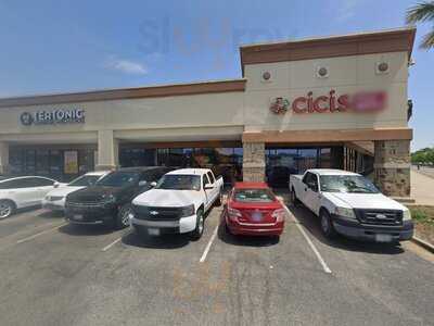 Cicis Pizza