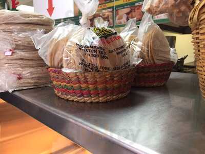 La Reyna Tortilleria Aldine