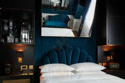 Golden Phoenix Restaurant