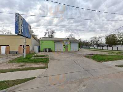 Los Primos Ice House