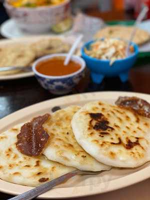 Restaurante & Puseria Olocuita