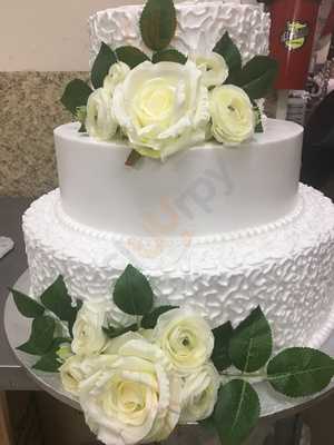 Panaderia Y Pasteleria Lesly