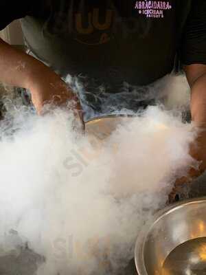 Abracadabra Ice Cream Factory