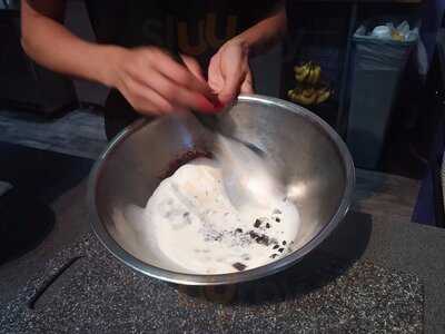 Abracadabra Ice Cream Factory