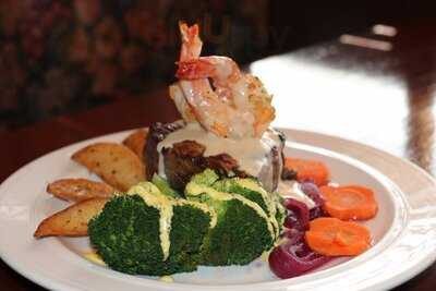 Georgio's Fine Food & Spirits