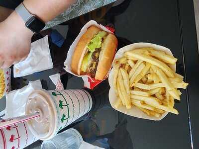 In-n-out Burger