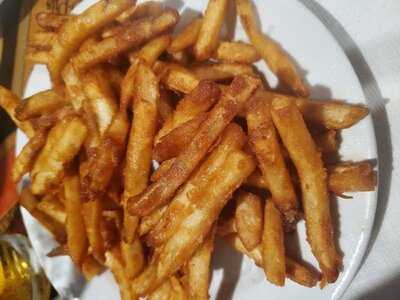 Coasters Pub & Biergarten