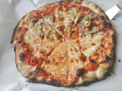 Frank Pepe Pizzeria Napoletana