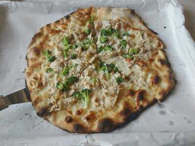 Frank Pepe Pizzeria Napoletana