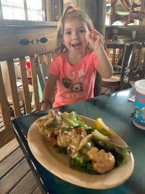 Grills Riverside Seafood Deck & Tiki Bar