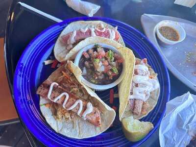 Grills Riverside Seafood Deck & Tiki Bar