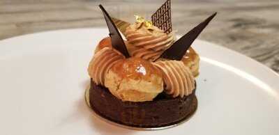 Bistro Barberet & Bakery