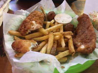 Dusty's Oyster Bar & Eatery