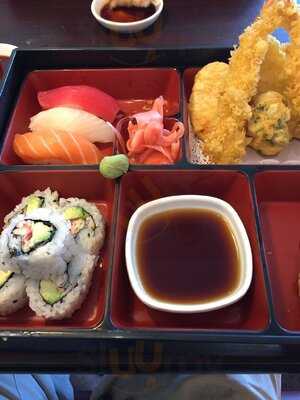 Banzai Sushi & Thai Restaurant