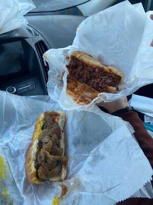 Willie's Wee-nee Wagon