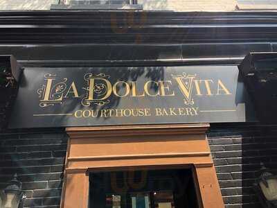 La Dolce Vita Courthouse Bakery