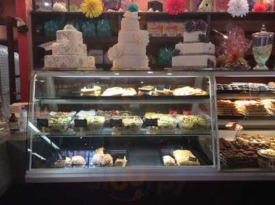 La Dolce Vita Courthouse Bakery