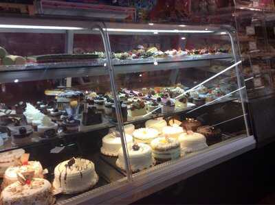 La Dolce Vita Courthouse Bakery