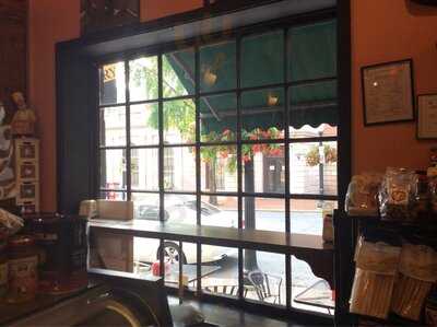 La Dolce Vita Courthouse Bakery