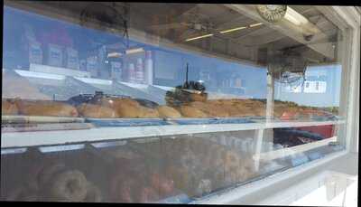 Thomas Donut & Snack Shop
