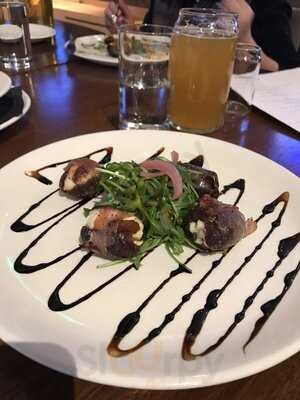 Currents At The Riverhouse